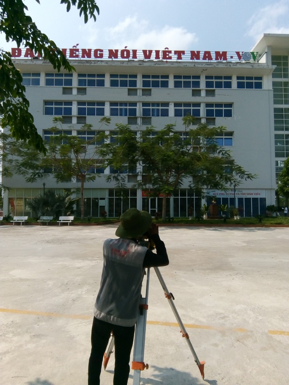Khảo sát địa hình